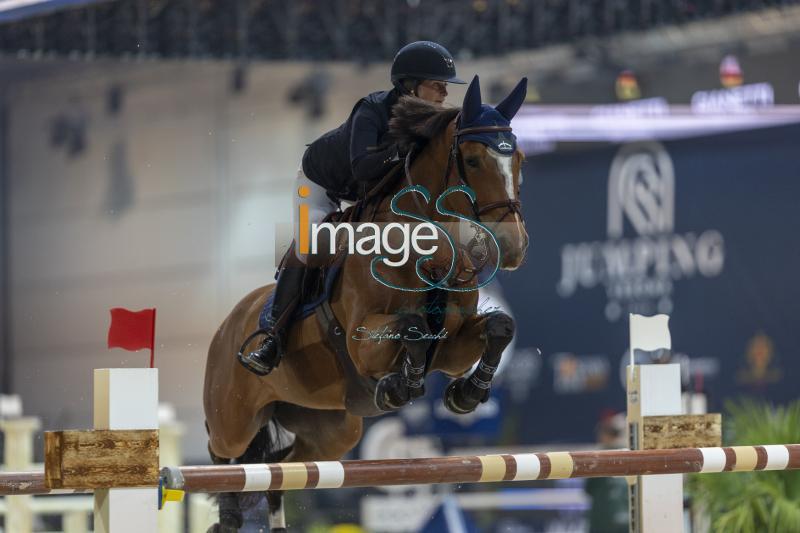 Sadran Jeanne (FRA) riding Funky Boy des Reves_Verona_20241109_SS358187.jpg